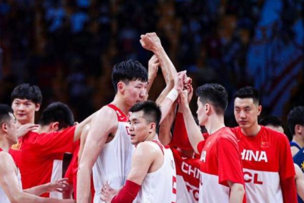 籃球比賽一場多長時(shí)間 籃球比賽中場休息多長時(shí)間 籃球比賽一場多長時(shí)間 籃球比賽中場休息多長時(shí)間