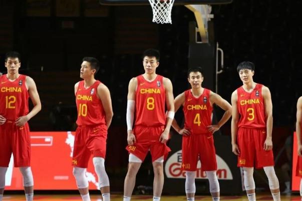 籃球比賽一場多長時(shí)間 籃球比賽中場休息多長時(shí)間 籃球比賽一場多長時(shí)間 籃球比賽中場休息多長時(shí)間