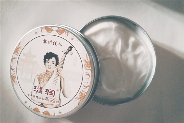 雪花膏哪個牌子最正宗 雪花膏是什么東西 雪花膏哪個牌子最正宗 雪花膏是什么東西