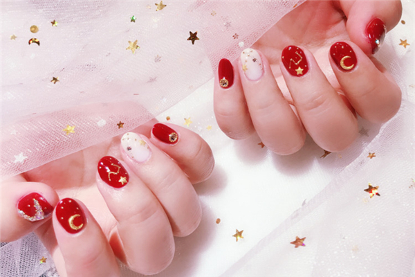 美甲底膠會傷害指甲嗎 美甲底膠能當(dāng)封層用嗎 美甲底膠會傷害指甲嗎 美甲底膠能當(dāng)封層用嗎