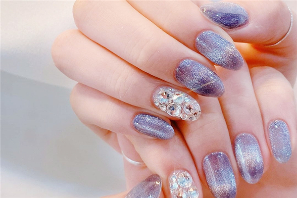 延長(zhǎng)甲要烤多長(zhǎng)時(shí)間 延長(zhǎng)甲要磨指甲嗎 延長(zhǎng)甲要烤多長(zhǎng)時(shí)間 延長(zhǎng)甲要磨指甲嗎