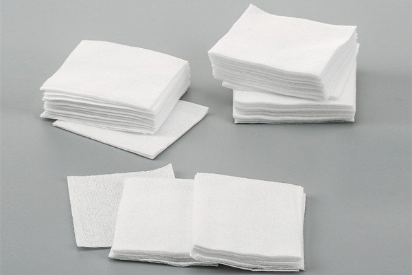 化妝棉用薄的好還是厚的好 化妝棉的厚薄有什么區(qū)別 化妝棉用薄的好還是厚的好 化妝棉的厚薄有什么區(qū)別