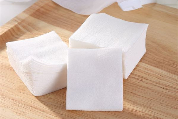 化妝棉濕敷多久拿下來 化妝棉濕敷用厚的還是薄的 化妝棉濕敷多久拿下來 化妝棉濕敷用厚的還是薄的