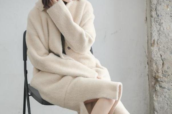 水貂絨的衣服可以機洗嗎 水貂絨衣服可以水洗嗎 水貂絨的衣服可以機洗嗎 水貂絨衣服可以水洗嗎