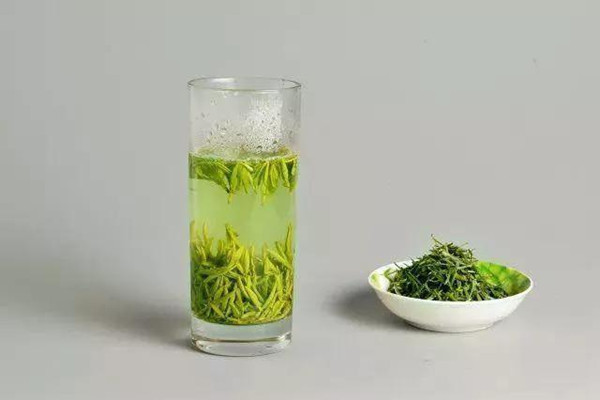 綠茶可以降血壓?jiǎn)?綠茶可以降血脂嗎 綠茶可以降血壓?jiǎn)?綠茶可以降血脂嗎