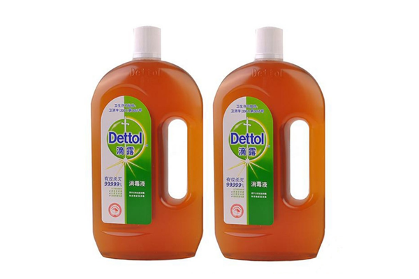 滴露消毒液可以噴在房間里嗎 滴露消毒液可以噴在床墊上嗎 滴露消毒液可以噴在房間里嗎 滴露消毒液可以噴在床墊上嗎