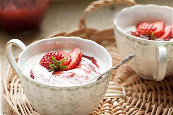 酸奶用什么奶做最好 酸奶用什么菌發(fā)酵 酸奶用什么奶做最好 酸奶用什么菌發(fā)酵