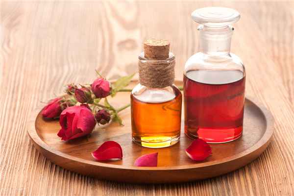 精油護(hù)膚用在哪個(gè)步驟 精油護(hù)膚真的有用嗎