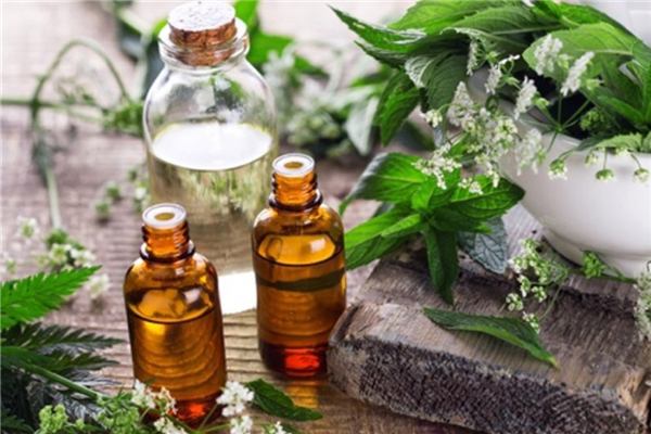 精油過(guò)期了但沒(méi)開封可以用嗎 精油過(guò)期了一個(gè)月還能用嗎