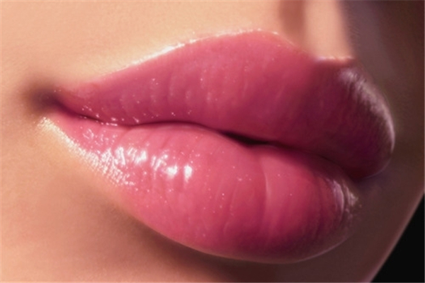 豐唇后多久可以涂口紅 豐唇后怎么護(hù)理 豐唇后多久可以涂口紅 豐唇后怎么護(hù)理