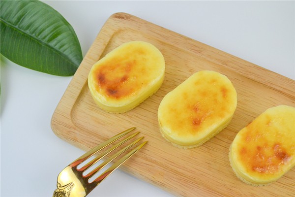 半熟芝士會化嗎 半熟芝士放在冷藏還是冷凍 半熟芝士會化嗎 半熟芝士放在冷藏還是冷凍