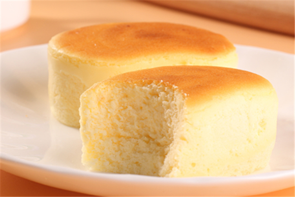 半熟芝士和全熟芝士的區(qū)別 半熟芝士口感描述 半熟芝士和全熟芝士的區(qū)別 半熟芝士口感描述