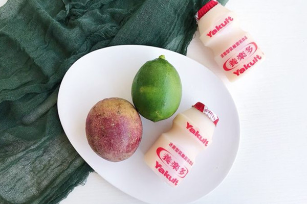 養(yǎng)樂多有什么營(yíng)養(yǎng)價(jià)值 養(yǎng)樂多糖尿病人能喝嗎