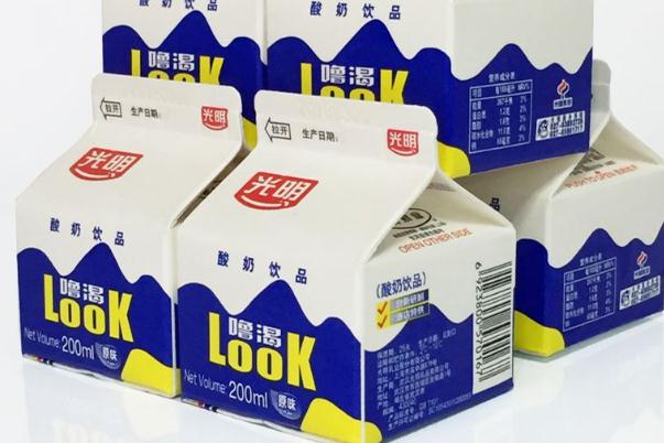 光明酸奶嚕渴有營養(yǎng)嗎 喝光明酸牛奶的最佳時間