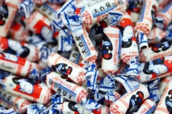 大白兔奶糖是硬的還是軟的 大白兔奶糖分軟硬兩種 大白兔奶糖是硬的還是軟的 大白兔奶糖分軟硬兩種