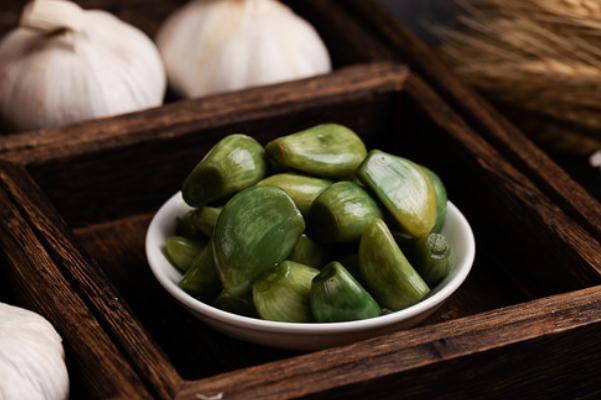 臘八蒜是用白醋還是陳醋 臘八蒜是什么時(shí)候開(kāi)始做 臘八蒜是用白醋還是陳醋 臘八蒜是什么時(shí)候開(kāi)始做