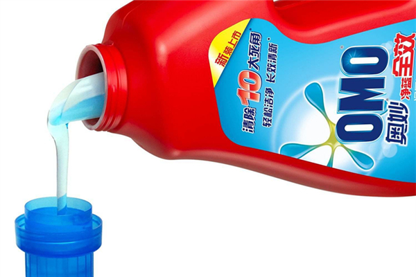 奧妙洗衣液和藍(lán)月亮洗衣液哪個(gè)好用 奧妙洗衣液可以洗嬰兒衣服嗎