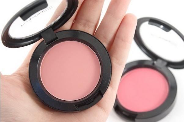 腮紅的正確涂抹位置 腮紅的分類(lèi)有哪幾種
