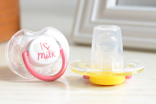 安撫奶嘴要定期更換嗎 安撫奶嘴要每天消毒嗎 安撫奶嘴要定期更換嗎 安撫奶嘴要每天消毒嗎