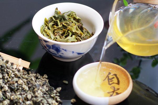 碧螺春和龍井哪個更好 碧螺春有減肥的功效嗎 碧螺春和龍井哪個更好 碧螺春有減肥的功效嗎