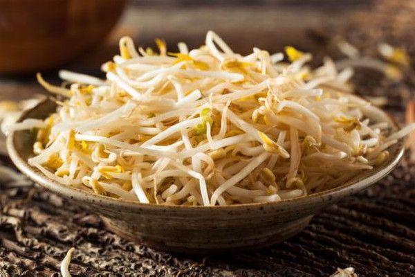 綠豆芽是高嘌呤食物嗎 綠豆芽痛風患者能吃嗎 綠豆芽是高嘌呤食物嗎 綠豆芽痛風患者能吃嗎