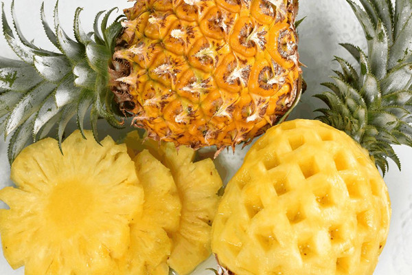 菠蘿可以放進冰箱嗎 菠蘿切開后能放多久