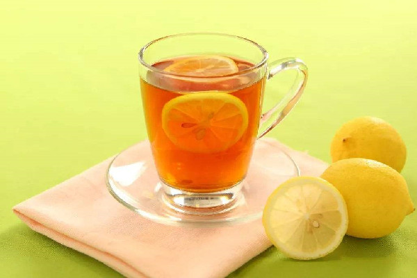 檸檬茶的功效和作用 檸檬茶可以解酒嗎 檸檬茶的功效和作用 檸檬茶可以解酒嗎