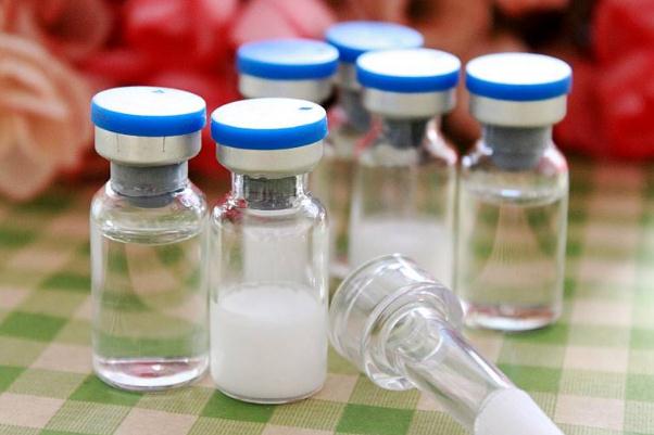 凍干粉可以擦眼睛周圍嗎 凍干粉可以淡化斑點(diǎn)嗎