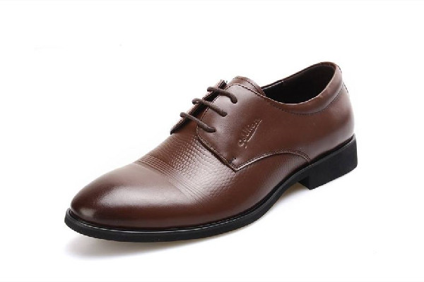 皮鞋會掉色是真皮嗎 皮鞋掉色怎么修復 皮鞋會掉色是真皮嗎 皮鞋掉色怎么修復