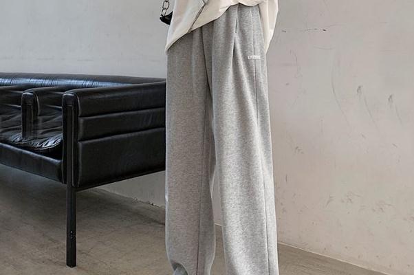 闊腿褲穿什么鞋好看 闊腿褲搭什么外套好看冬季 闊腿褲穿什么鞋好看 闊腿褲搭什么外套好看冬季