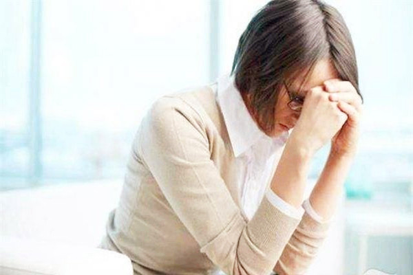 濕氣重會(huì)引起失眠嗎 濕氣重會(huì)引起脫發(fā)嗎 濕氣重會(huì)引起失眠嗎 濕氣重會(huì)引起脫發(fā)嗎