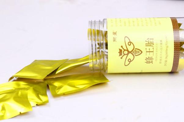 蜂王胎片會(huì)擾亂經(jīng)期嗎 女人吃蜂王胎片有什么好處 蜂王胎片會(huì)擾亂經(jīng)期嗎 女人吃蜂王胎片有什么好處