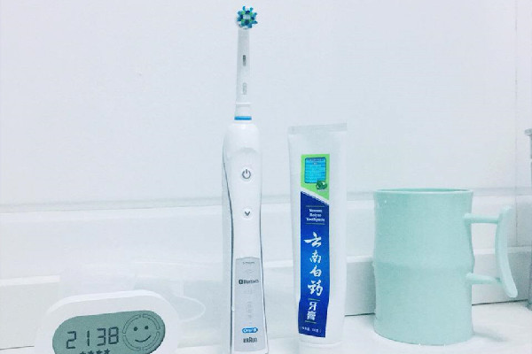 歐樂b電動牙刷好用嗎 歐樂b電動牙刷怎么看型號 歐樂b電動牙刷好用嗎 歐樂b電動牙刷怎么看型號