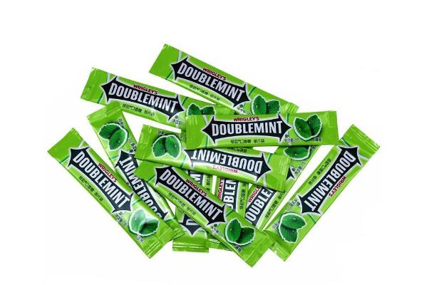 綠箭口香糖熱量 綠箭口香糖吃了會胖嗎 綠箭口香糖熱量 綠箭口香糖吃了會胖嗎