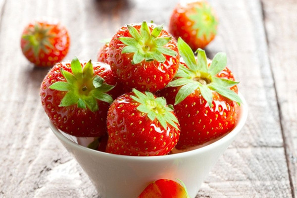 草莓一般可以存放幾天 草莓可以放冰箱保鮮嗎 草莓一般可以存放幾天 草莓可以放冰箱保鮮嗎