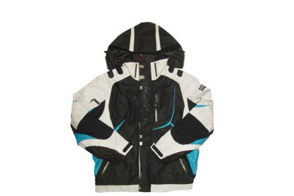 滑雪服能當(dāng)沖鋒衣穿嗎 滑雪服的功能介紹 滑雪服能當(dāng)沖鋒衣穿嗎 滑雪服的功能介紹