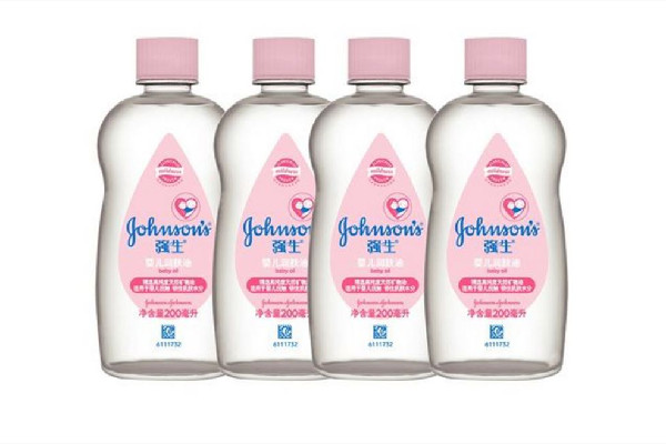 強(qiáng)生嬰兒潤膚油可以擦在臉上嗎 強(qiáng)生嬰兒潤膚油怎么用 強(qiáng)生嬰兒潤膚油可以擦在臉上嗎 強(qiáng)生嬰兒潤膚油怎么用