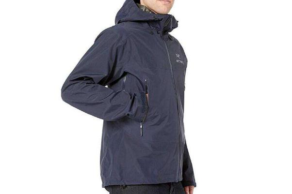 沖鋒衣要拆開(kāi)洗嗎 沖鋒衣要經(jīng)常洗嗎 沖鋒衣要拆開(kāi)洗嗎 沖鋒衣要經(jīng)常洗嗎