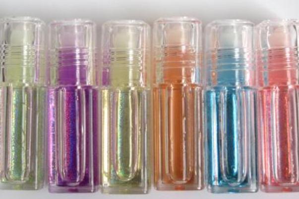 唇油和潤唇膏區(qū)別 唇油什么牌子好用 唇油和潤唇膏區(qū)別 唇油什么牌子好用