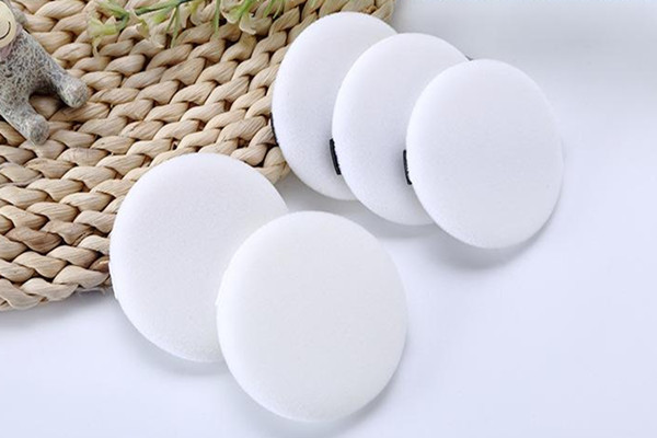 粉撲能用吹風(fēng)機(jī)吹干么 粉撲能用卸妝水洗嗎 粉撲能用吹風(fēng)機(jī)吹干么 粉撲能用卸妝水洗嗎