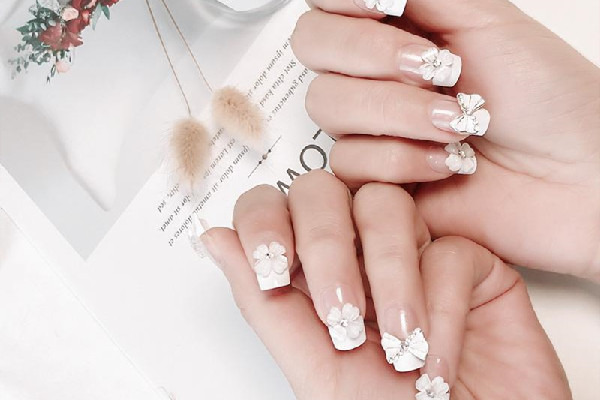 穿戴甲要打磨甲片嗎 穿戴甲是需要每天摘的嗎 穿戴甲要打磨甲片嗎 穿戴甲是需要每天摘的嗎