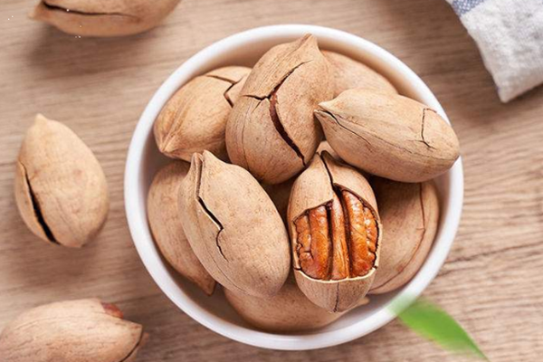 百草味碧根果的熱量是多少大卡 百草味碧根果會發(fā)胖嗎 百草味碧根果的熱量是多少大卡 百草味碧根果會發(fā)胖嗎