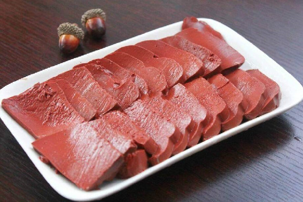 豬血可以清肺嗎 豬血的功效和作用 豬血可以清肺嗎 豬血的功效和作用