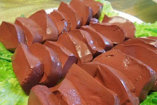 豬血可以清肺嗎 豬血的功效和作用 豬血可以清肺嗎 豬血的功效和作用