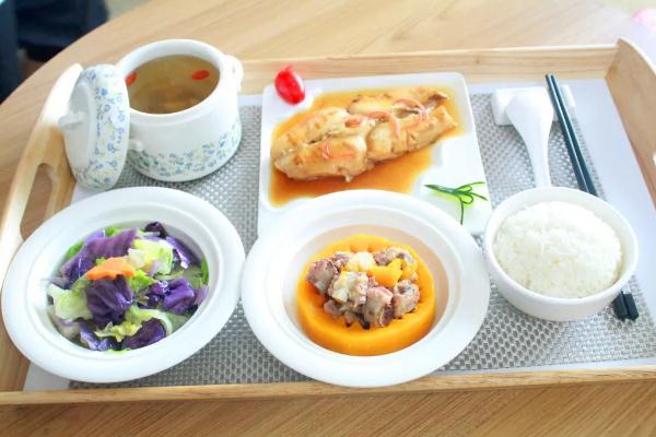 月子餐是不是要少油少鹽 為什么月子餐要求少油少鹽 月子餐是不是要少油少鹽 為什么月子餐要求少油少鹽