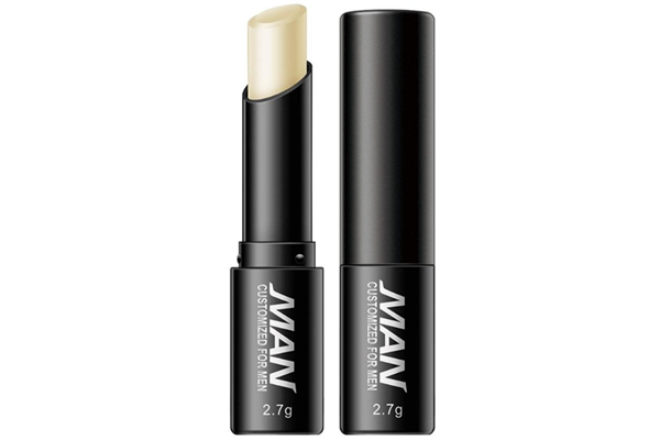 潤唇膏能不能吃 潤唇膏吃了有毒嗎 潤唇膏能不能吃 潤唇膏吃了有毒嗎