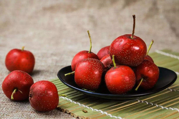 山楂泡水能降血壓?jiǎn)?山楂泡水能長(zhǎng)期喝嗎