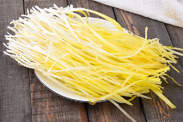 韭黃和蒜黃一樣嗎 韭黃和蒜黃哪個好吃 韭黃和蒜黃一樣嗎 韭黃和蒜黃哪個好吃