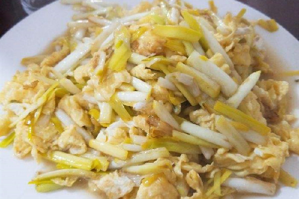 韭黃的營養(yǎng)價值比韭菜高嗎 韭黃適合什么季節(jié)吃 韭黃的營養(yǎng)價值比韭菜高嗎 韭黃適合什么季節(jié)吃