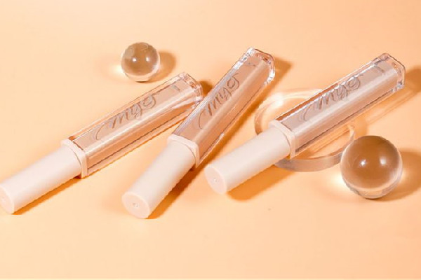 遮瑕液用在隔離前還是隔離后 遮瑕液可以直接涂臉嗎 遮瑕液用在隔離前還是隔離后 遮瑕液可以直接涂臉嗎